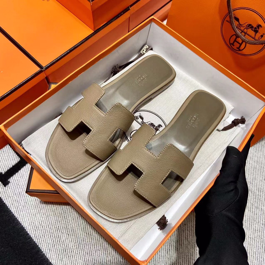 에르메스 올수공 오란 슬리퍼 샌들 앱송 124